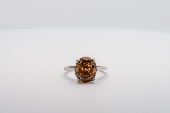 Bague Zircon Orange de Synthèse Taille Ovale 12 x 10 mm