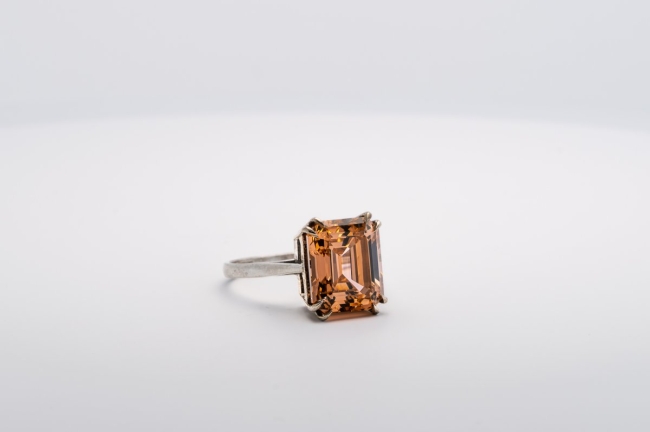 Bague Zircon Orange de Synthèse Taille Emeraude 12 x 10 mm
