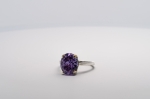 Bague Zircon Violet de Synthèse Taille Ovale 12 x 10 mm